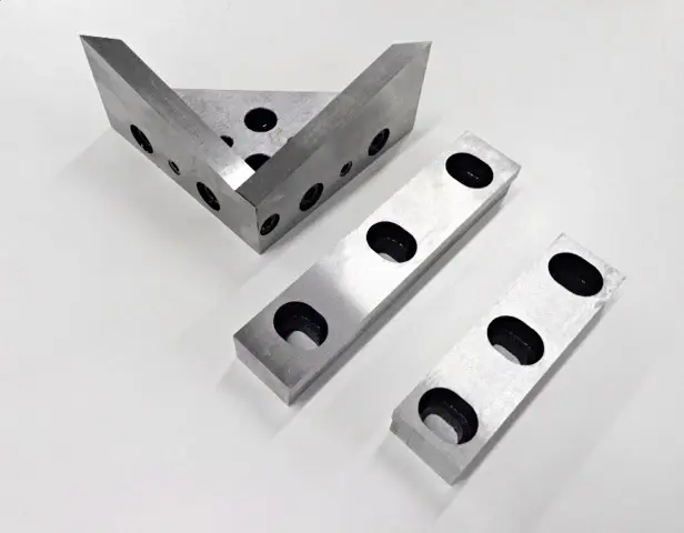 15936-meta-3880701-01