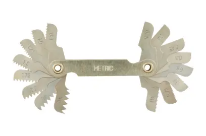 Dvojité závitové měrky metrické Milwaukee, 0,35 mm - 3 mm, 16 plátků, 4932500630