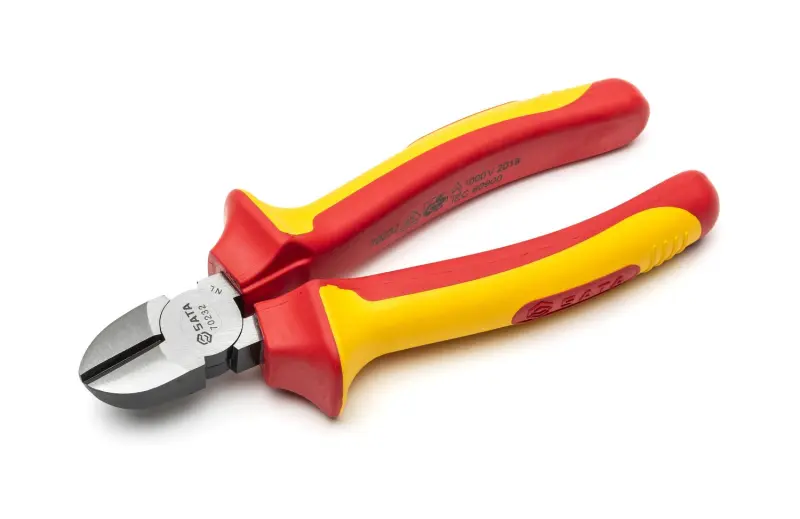 VDE izolované diagonální kleště 6" (SATAST70232ST)