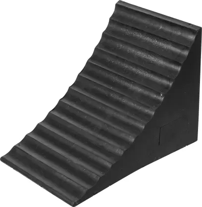 BGS 7015 Podkládací klín 250 x 160 x 185 mm pro osobní/užitková vozidla (BGS107015)