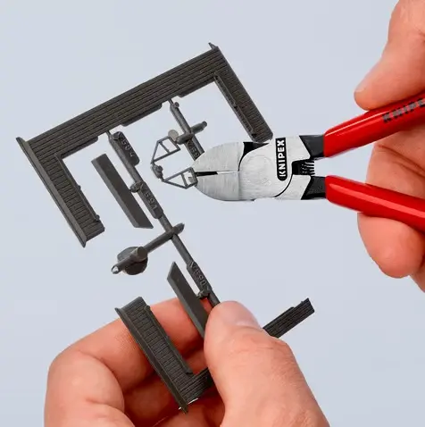 Boční štípací kleště na plasty 140 mm KNIPEX 72 01 140 - leštěná hlava, plastové návleky (K 72 01 140)