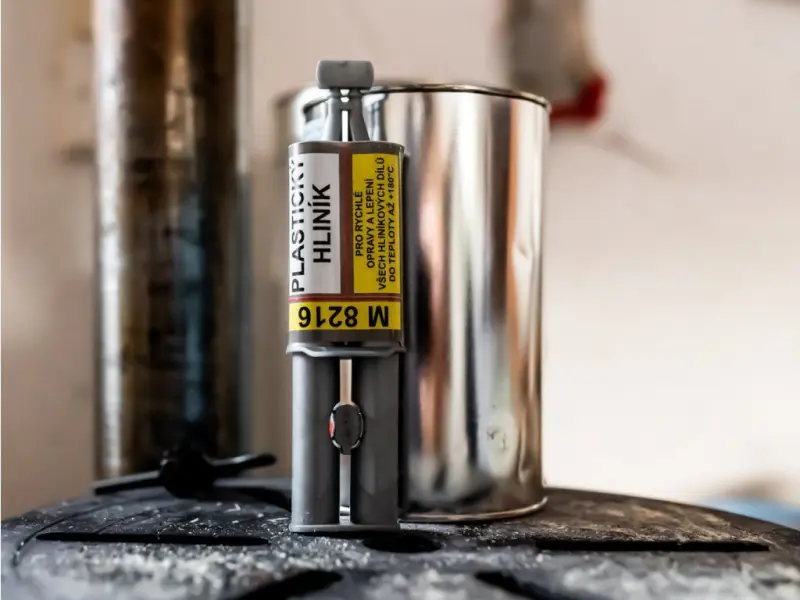 plastický hliník M 8216 25 ml. (OZM8216)