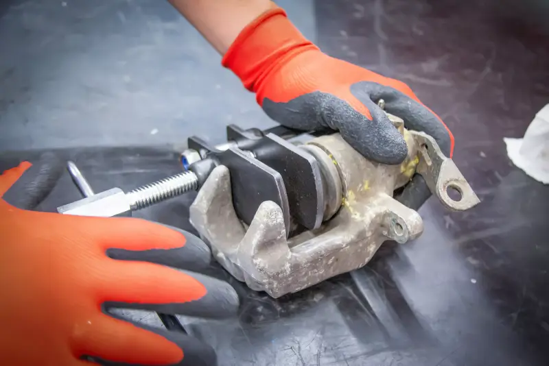 Stlačovák brzdových válečků Kraftmann 0 ÷ 66 mm BGS1091126 Univerzální (BGS1091126)