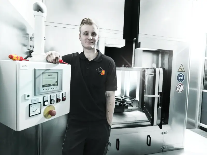 114504-006100-anw-serie-100-vde-hero-2831-v1