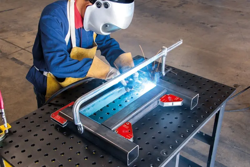 Úhlový magnet WM 125 (2 ks)