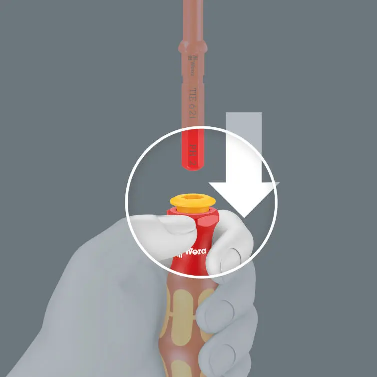 115250-006607-vorteil-einsetzen-der-klinge-tie