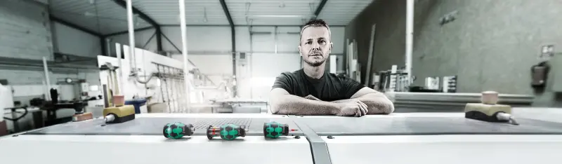 115808-008873-anw-kraftform-kompakt-stubby-magazin-motiv-06-panorama-5293-red-rk