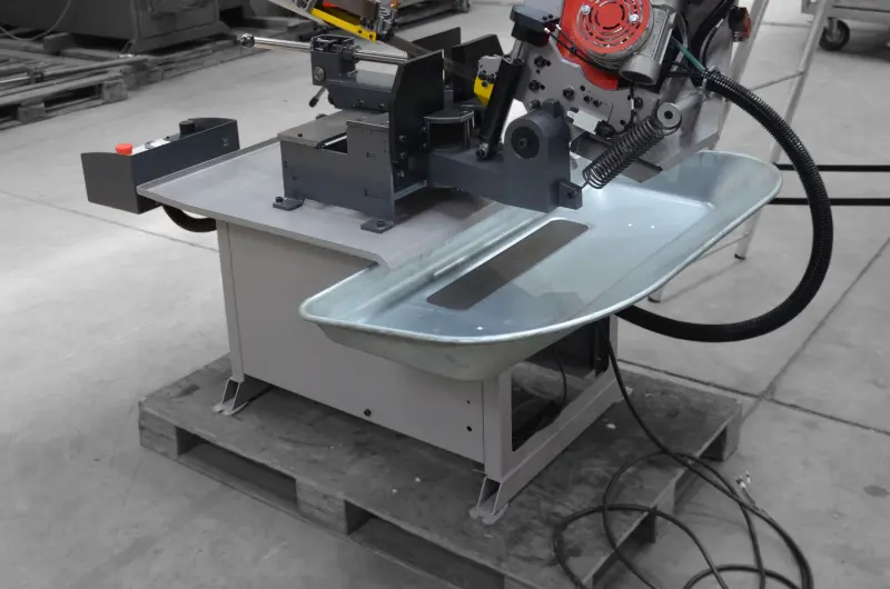 120856-ergoline-pedestal