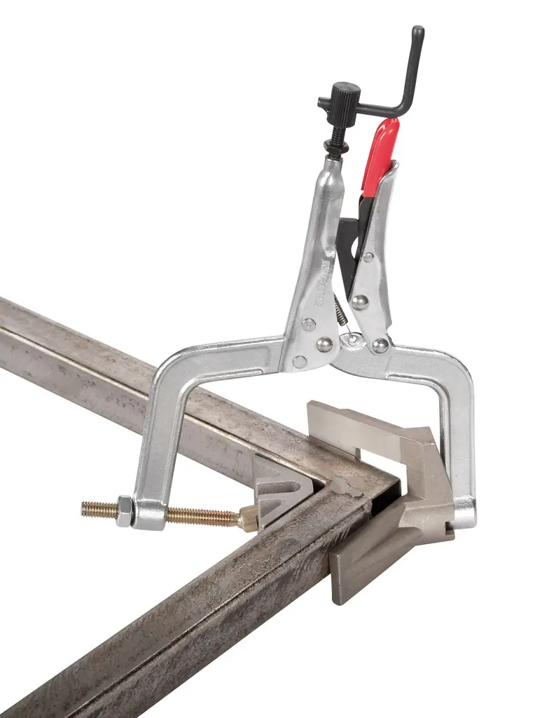 121525-bow-1790080-02