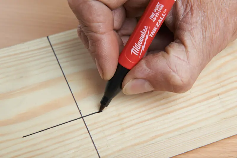 124380-48223106-feat-18