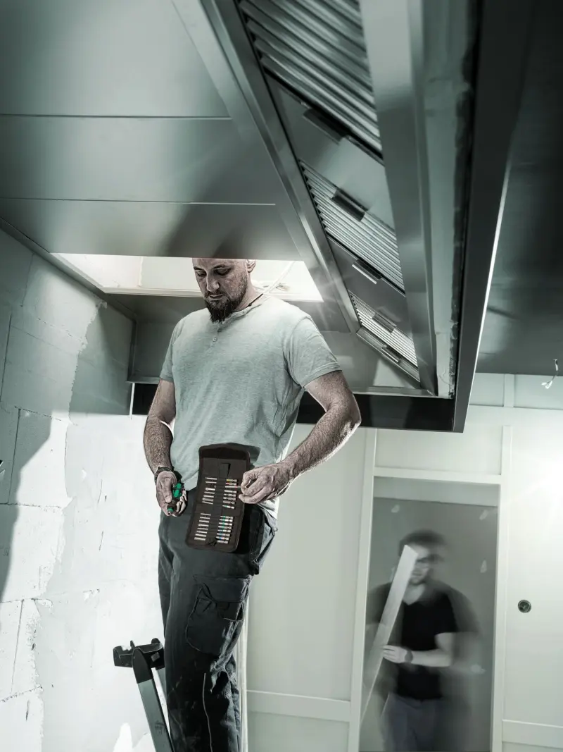 Wera 059303 Držák 816 R s rychlovýměnnou hlavou a bity 89 mm Kraftform Kompakt 60 Tool Finder (Sada 17 dílů) (W05059303001)