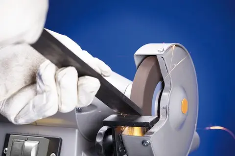 131899-pferd-037904-bw-12520-32-an-36-universal-03