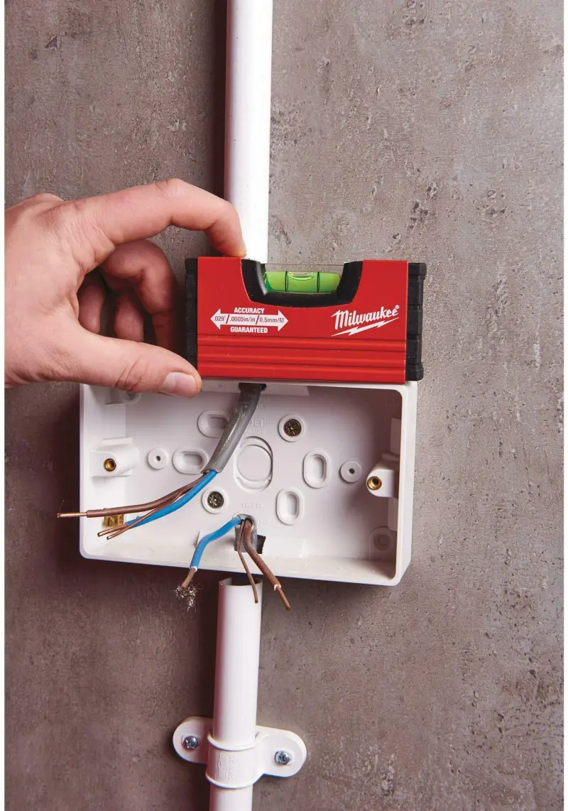 Vodováha MILWAUKEE Minibox 10 cm (MI4932459100)