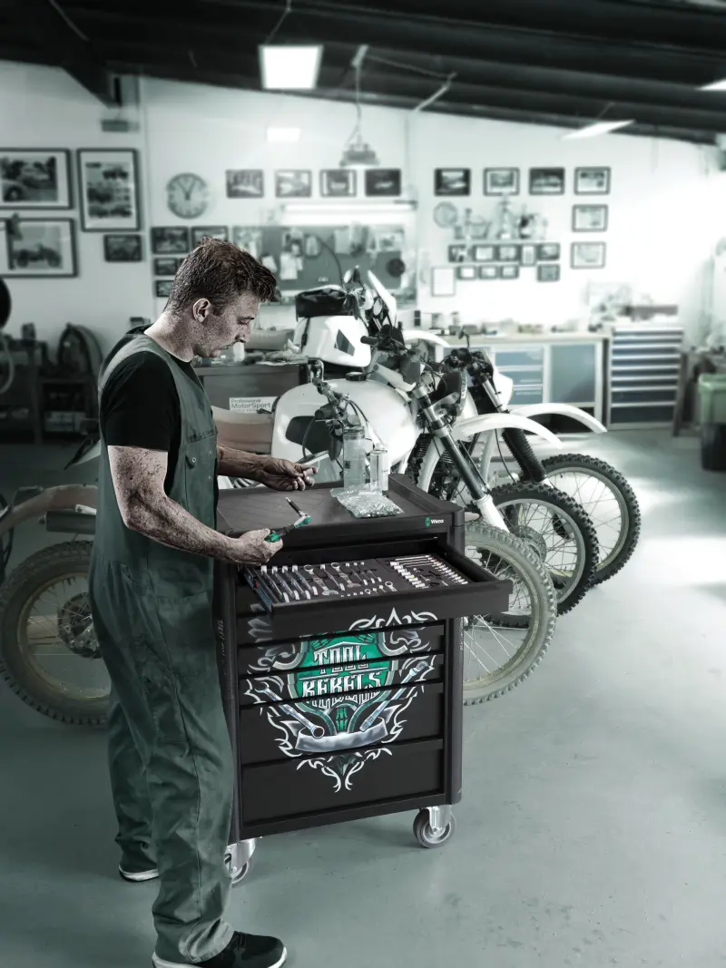 146084-150130-werkstattwagen-motiv-2-17-08-2022-10177-63345b908107e000617831