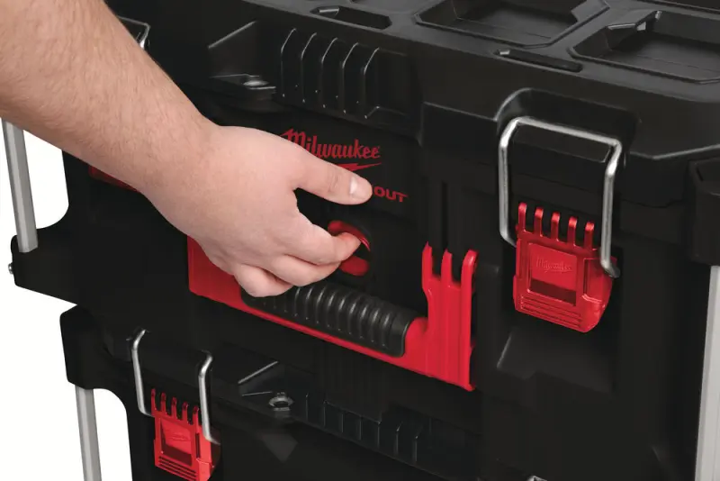 147883-4932464079-feat-1