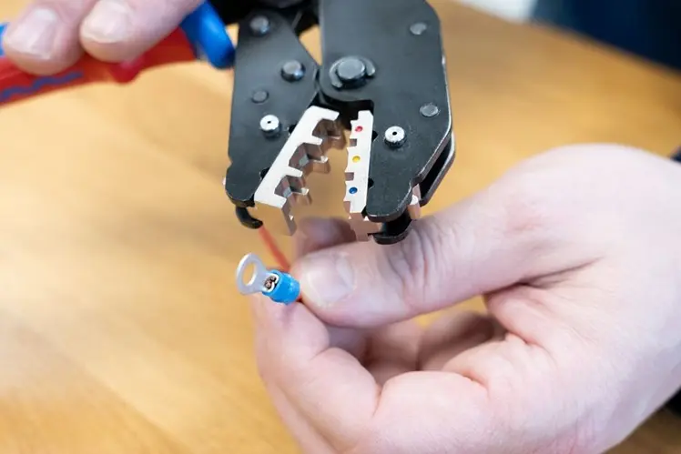 Krimpovací kleště 239 mm (0,25 ÷ 6 mm2) Ergo Weicon 10100516 včetně 3 modulů (WEI10100516)