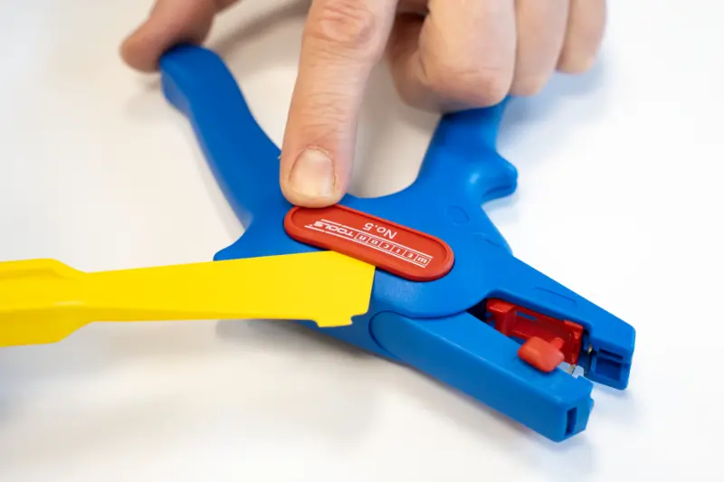 147912-weicon-10100517-06