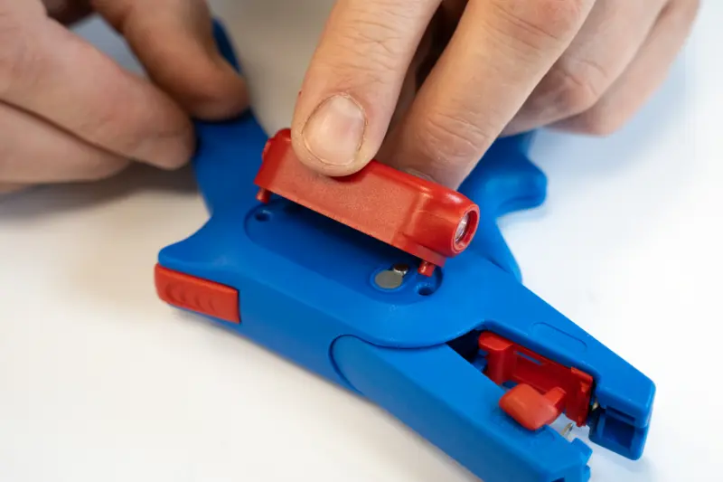 147912-weicon-10100517-07