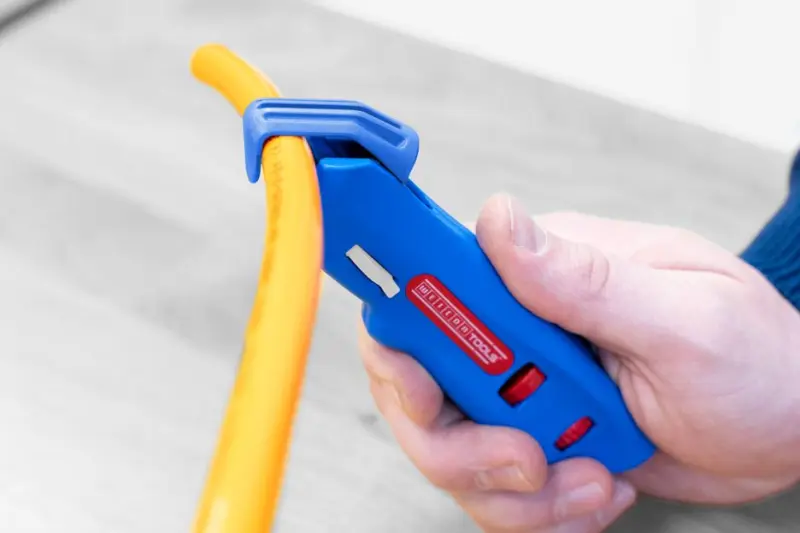 147959-awb-10101942-kabelmesser-s-4-28-spiral-01-neutraler-hintergrund-1920x1920