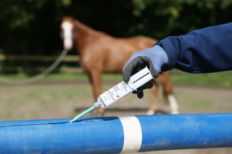 Epoxidové minutové lepidlo Weicon 10550024-66 (24 ml) (WEI10550024-66)