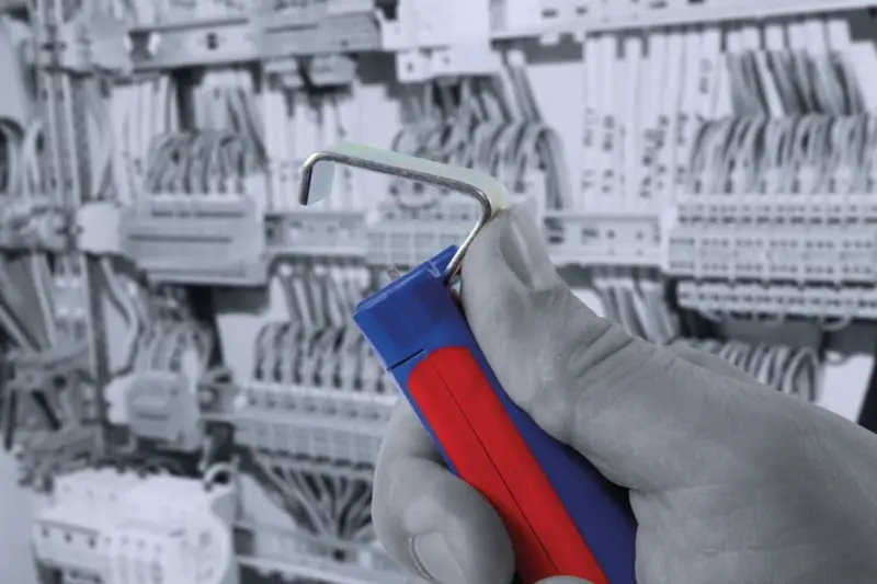 148149-50050116-kabelmesser-no-4-16-05