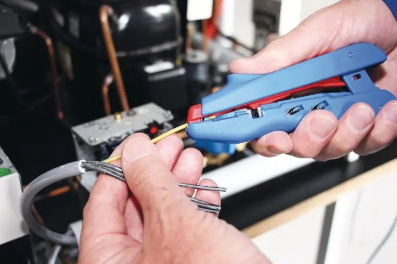 148251-51000300-duo-crimp-no-300-3-hell