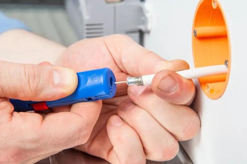 Odizolovací nástroj Weicon Coax-Stripper No. 2 na koaxiální kabely (WEI52000002)