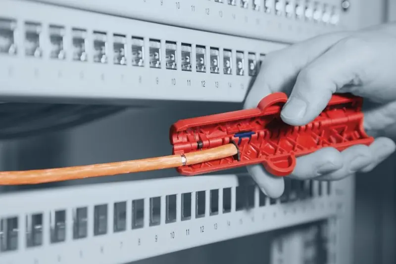 148330-52000010-cat-cable-stripper-no-10-6-ci