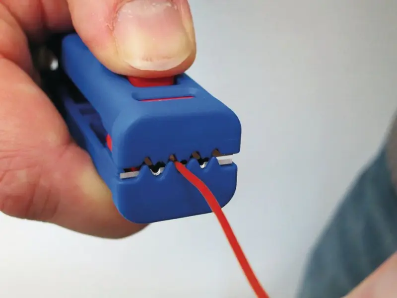 148347-52000030-data-strip-no-30-2