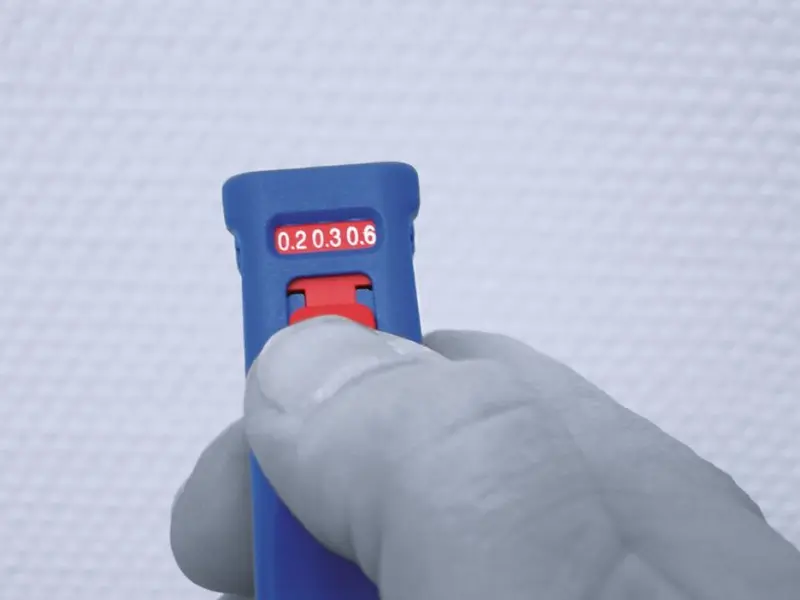 148347-52000030-data-strip-no-30-anwendung-6-ci