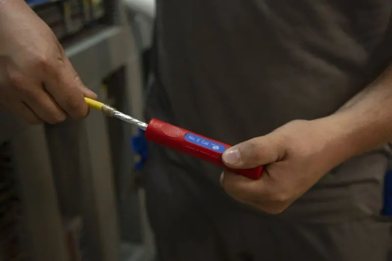 148363-52002002-stripper-no-2-cat-6