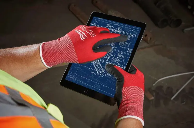 150901-mi4932471614-01