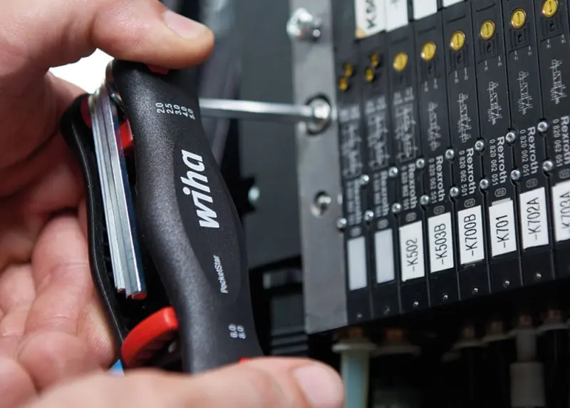 154645-wiha-23049-363-p8-04