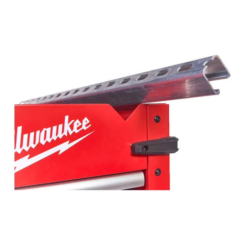 155315-4932478856-feat-13