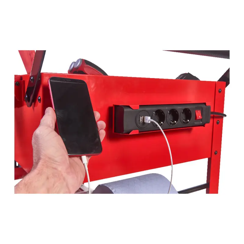 155315-4932478856-feat-15