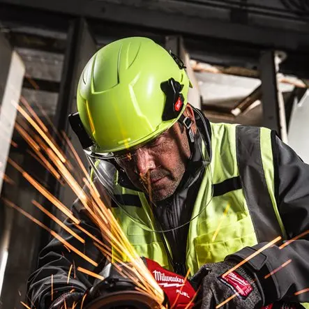 158684-4932479943-01