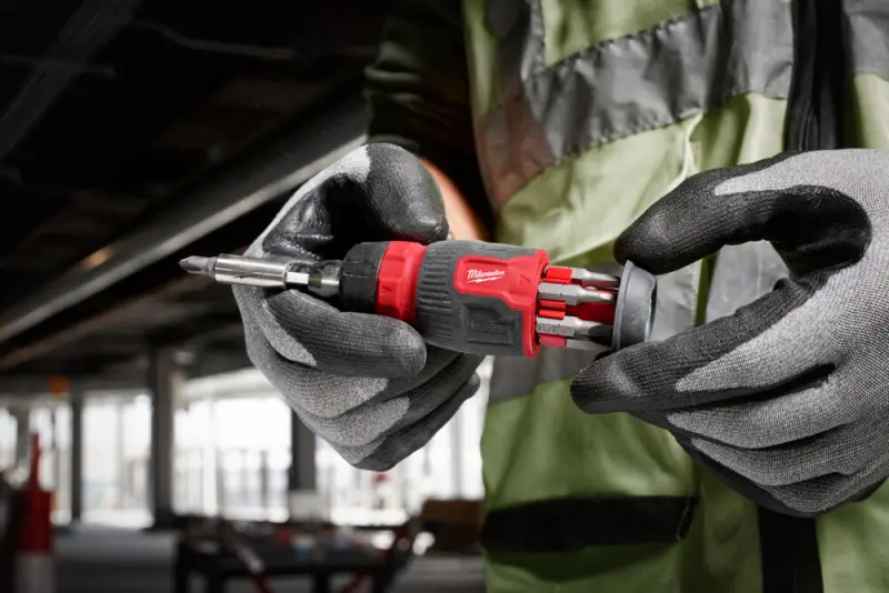 161766-mi4932480581-7-racnovy-sroubovak-s-ulozistem-bitu-milwaukee-multi-bit-8v1-sada-8-dilu