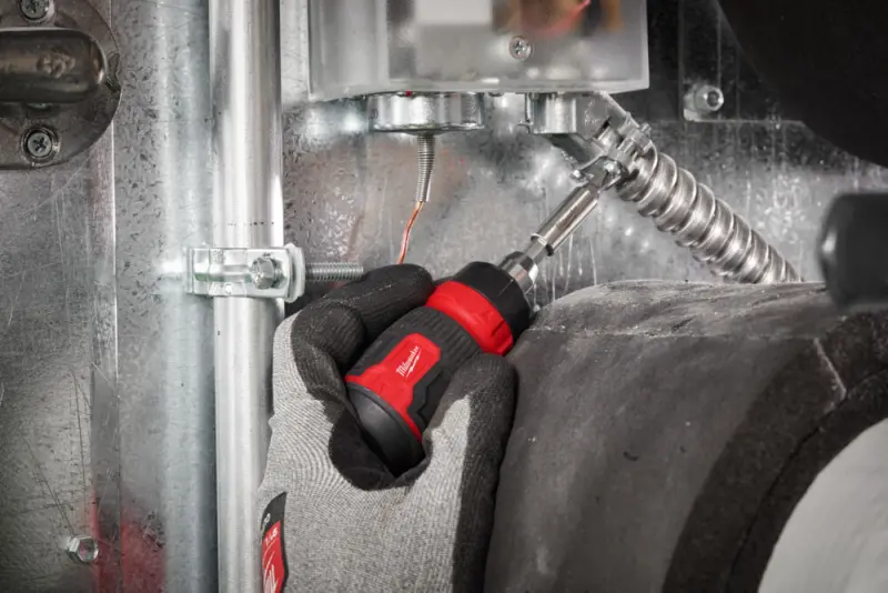 161766-mi4932480581-9-racnovy-sroubovak-s-ulozistem-bitu-milwaukee-multi-bit-8v1-sada-8-dilu