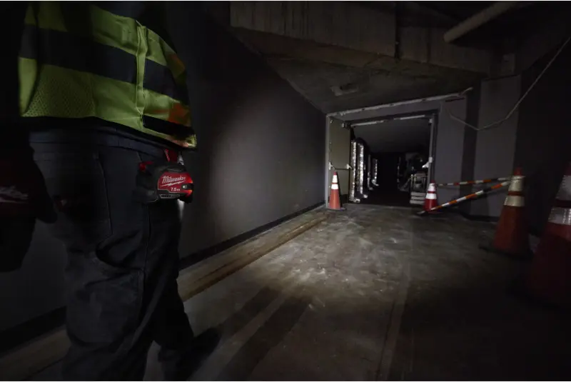 Svinovací metr Milwaukee LED MAGNETIC 7.5M, délka 7,5 metru, 4932492469