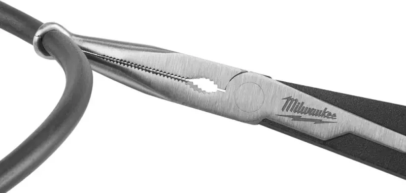 165147-4932492501-feat-1