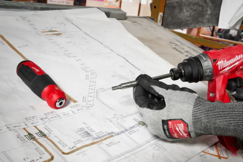 Šroubovák s úložištěm bitů Milwaukee, Multi-bit 14v1 TORX a PH - Sada 14 dílů (MI4932492810)