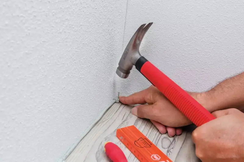 169256-wiha-42071-sb846300e-elektrikerhammer-03