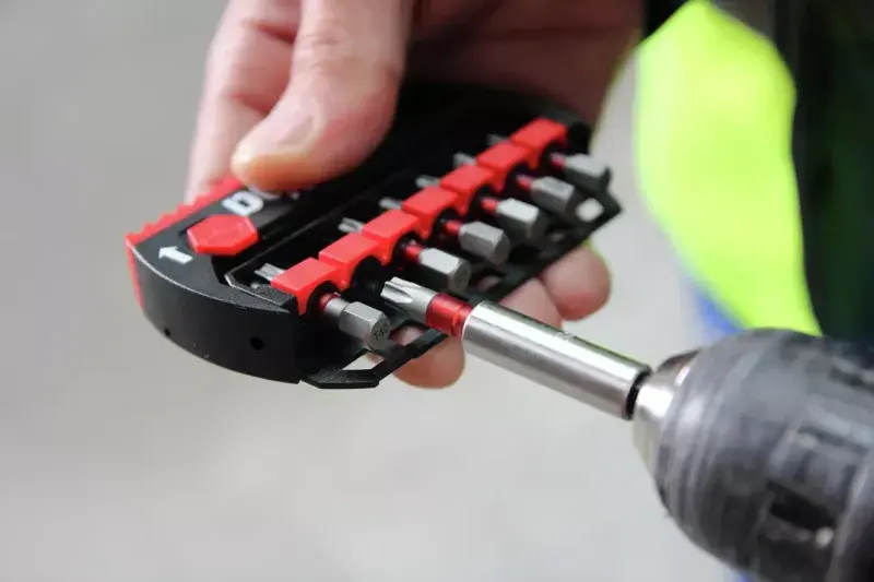 Šroubovací bity 1/4" Wiha 42127 šestihran 6 mm Typ WIHA 49er TY - 5ks v boxu (WIHA42127)