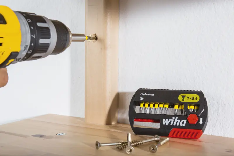 169722-wiha-42304-7015y-y-bit-01