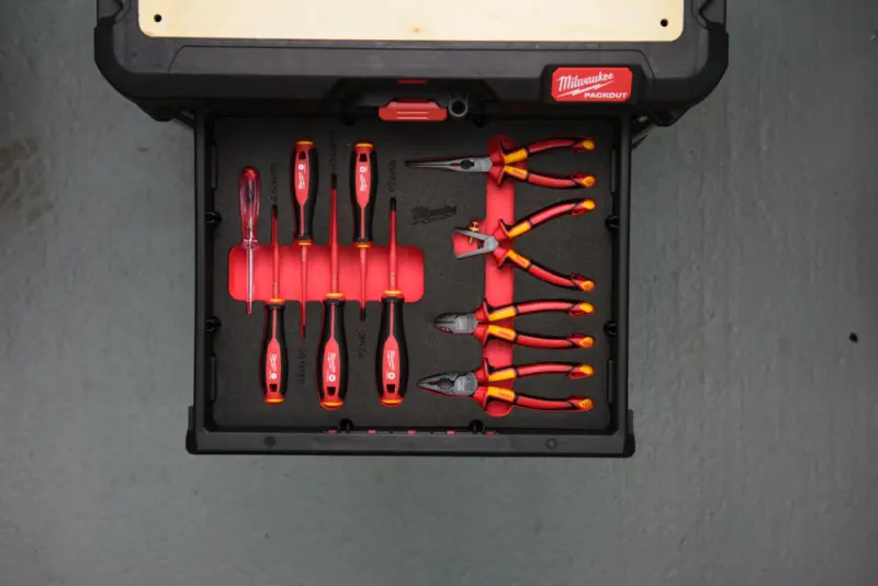 170414-4932493637-app-1