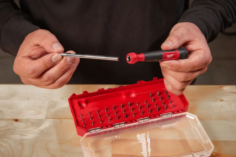 172707-mi4932498177-5-mikrosroubovak-milwaukee-s-vymennymi-bity-multi-bit-39v1-v-prenosnem-baleni