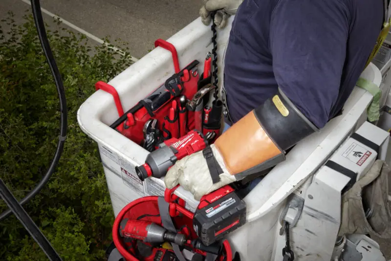 173467-4932498652-06