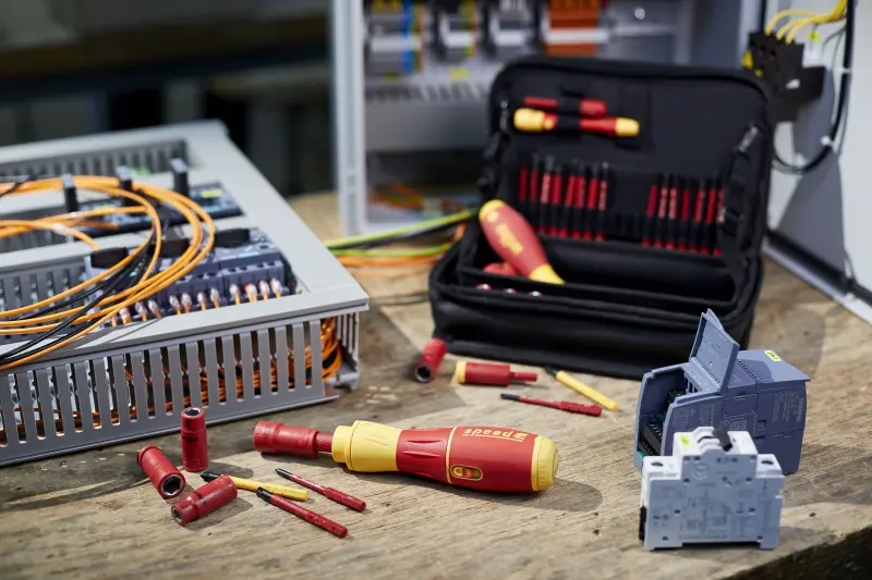 173523-im-591t101-speede-ii-rot-gelb-schaltschrank-01wul5zkuth4jez