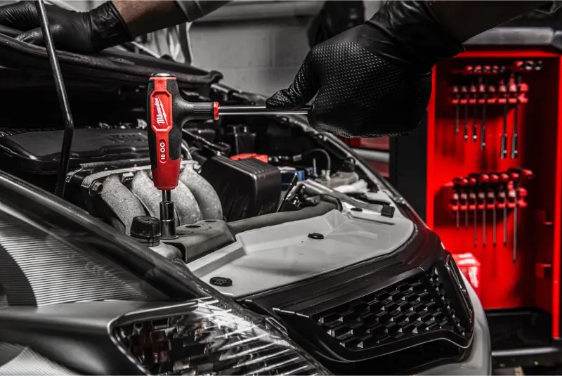 Nástrčný šroubovací klíč 12-hranný Milwaukee 6mm s T rukojetí, Comfort Grip, úderová plocha, 4932498707