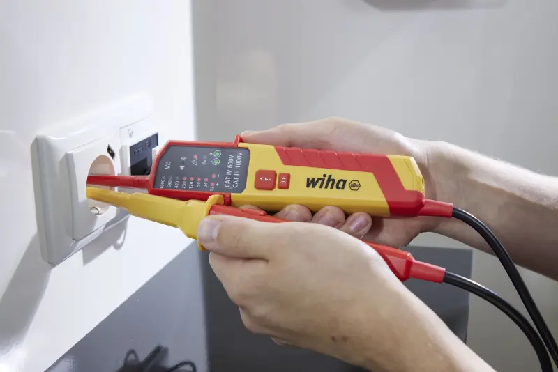 174064-anw-sb25516-voltage-and-continuity-tester-12-1000v-ac-cat-iv-steckdose-home-01